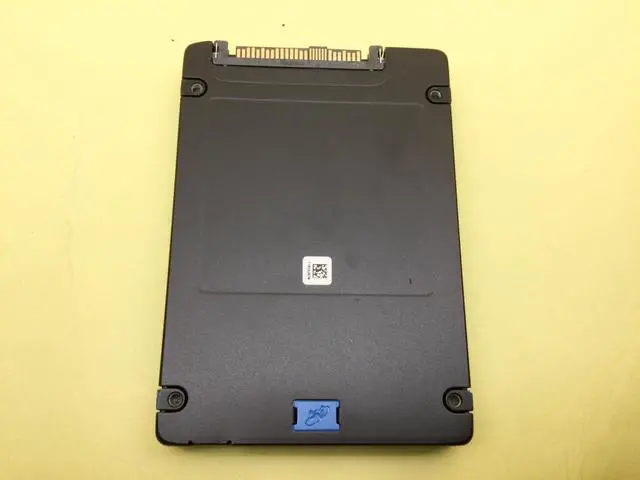 Alt view image 3 of 3 - Micron 7500 PRO 1.92TB PCIe NVMe 4.0 U.3 2.5in Internal SSD MTFDKCC1T9TGP