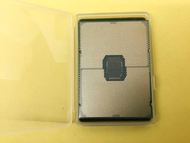 Alt view image 4 of 5 - SRKY2 Intel Xeon Gold 6338N 32-Core 2.2GHZ 48MB L3 Cache Processor SRKHH