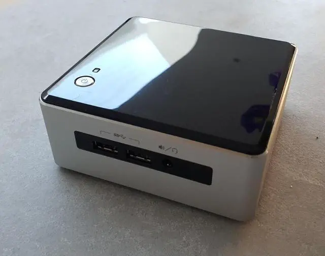 Main image of Intel NUC Mini PC NUC5i3MYHE i3 5010U 2.1GHz 16GB 500GB SSD w/adapter win 10