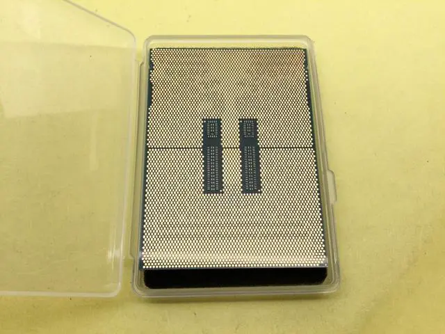 Alt view image 2 of 3 - SRM31 Intel Xeon W7-3465X 2.50 GHz 28-CORE 75MB Cache FCLGA4677 Processor