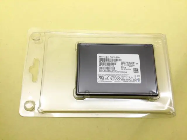 Alt view image 3 of 4 - Samsung PM1733 7.68TB NVME PCIE U.2 2.5" Internal SSD MZ-WLJ7T60