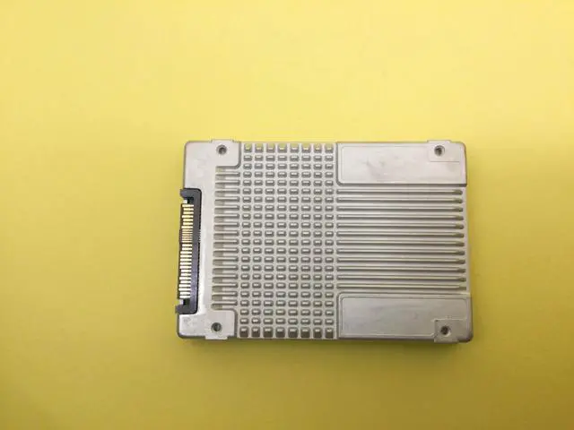 Alt view image 2 of 3 - Intel DC P4510 Series 2TB NVME PCIe U.2 2.5in SSD SSDPE2KX020T8