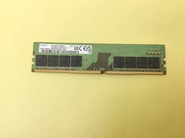 Main image of Samsung 16GB 1RX8 PC4-3200AA UDIMM Desktop Memory M378A2G43AB3-CWE