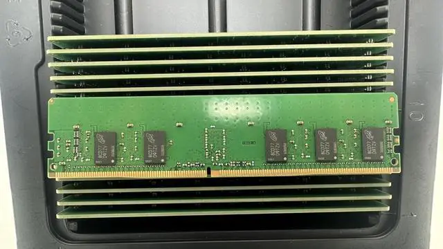 Alt view image 4 of 4 - (NOT FOR HOME PC!) HPE Micron 8GB PC4-2666V DDR4 1Rx8 ECC Registered Server RAM Memory 840755-091