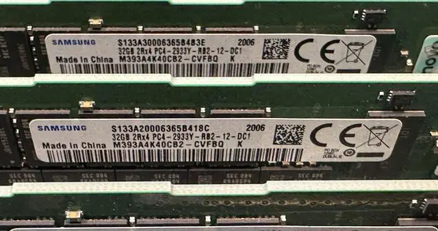 Main image of (NOT FOR HOME PC!) 1x Lenovo 32GB DDR4-2933 2Rx4 Registered PC4-2933Y Server RAM Memory SR950 RDIMM