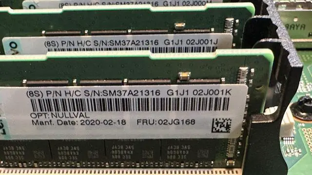 Alt view image 3 of 5 - (NOT FOR HOME PC!) 1x Lenovo 32GB DDR4-2933 2Rx4 Registered PC4-2933Y Server RAM Memory SR950 RDIMM