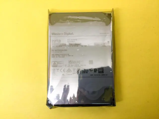 Alt view image 2 of 2 - WD Ultrastar DC HC570 22TB 7.2K SATA 6Gb/s 512e 3.5in HDD WUH722222ALE604