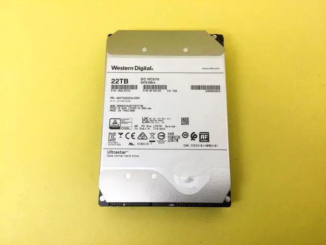 Main image of WD Ultrastar DC HC570 22TB 7.2K SATA 6Gb/s 512e 3.5in HDD WUH722222ALE604