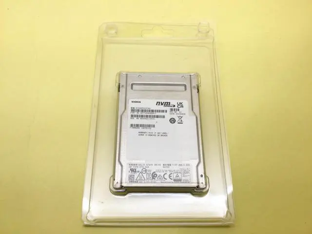 Alt view image 3 of 4 - KIOXIA CD8P-R Series 3.84TB PCIe 5.0 x4 NVMe 2.5in U.3 SSD KCD8XPUG3T84