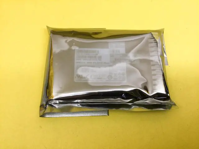 Alt view image 3 of 3 - 816985-B21 HPE 480GB SATA 6G MIXED USE SFF SC SSD 817106-001