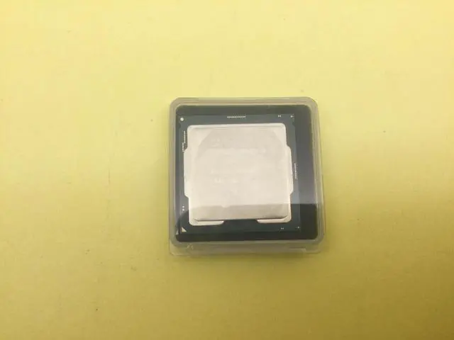 Alt view image 4 of 4 - SRG19/SRELS Intel Core i9-9900K 8-Core 3.6GHz LGA 1151 95W Processor