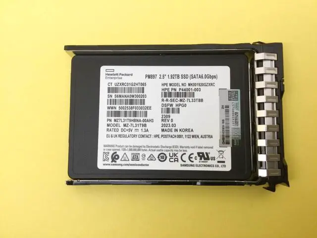 Main image of P40504-B21 HPE 1.92TB SATA 6G MIXED USE SFF BC MULTI VENDOR SSD P41529-001