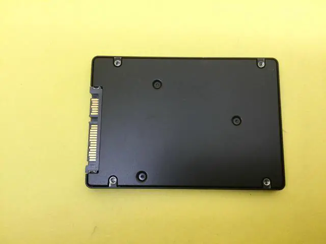 Alt view image 3 of 7 - MZ-7LM960N Samsung PM863a Series 960GB SATA 6Gbps 2.5" Internal SSD MZ7LM960HMJP