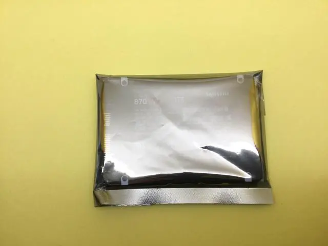 Main image of SAMSUNG 870 EVO 1TB 2.5-Inch SATA III Internal SSD MZ-77E1T0