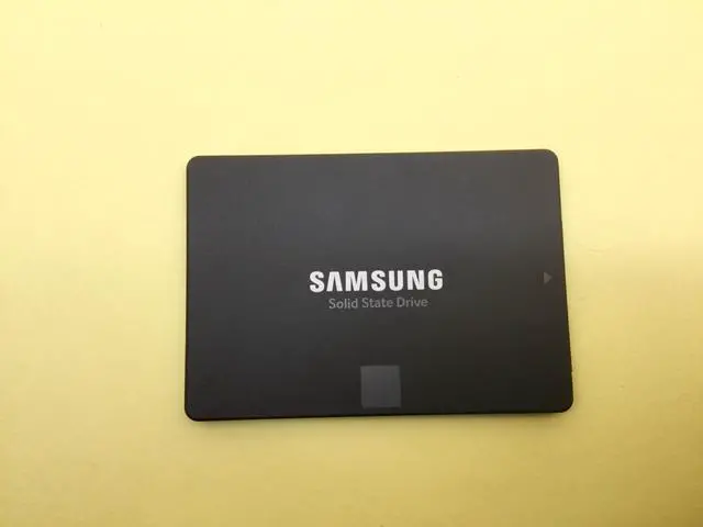 Alt view image 4 of 4 - SAMSUNG 870 EVO 1TB 2.5-Inch SATA III Internal SSD MZ-77E1T0