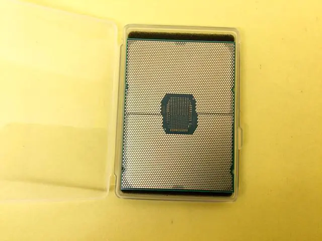 Alt view image 2 of 3 - SRKHG Intel Xeon Platinum 8352Y 32-Cores 2.2GHz 48MB 205W LGA4189 CPU