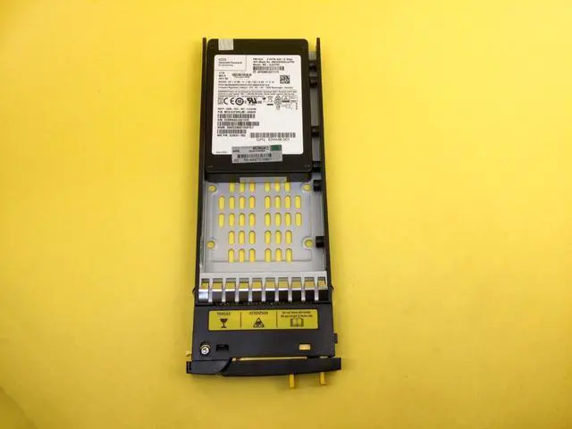 Main image of M0T66B M0T66A HPE 3PAR 8000 3.84TB SFF (2.5IN) FIPS ENCRYPTED SSD 834598 879397