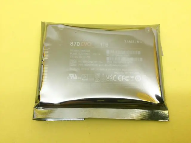 Alt view image 3 of 3 - SAMSUNG 870 EVO 1TB 2.5-Inch SATA III Internal SSD MZ-77E1T0
