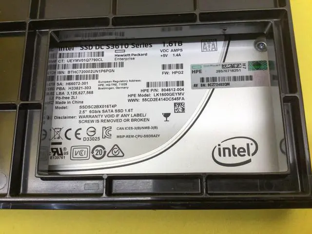 Alt view image 2 of 4 - 804634-B21 HPE 1.6TB SATA 6G MIXED USE LFF (3.5IN) SCC SSD 805384-001