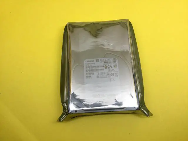 Alt view image 2 of 2 - Toshiba 8TB 7.2K SATA 6Gb/s 3.5" 512e HDD MG05ACA800E