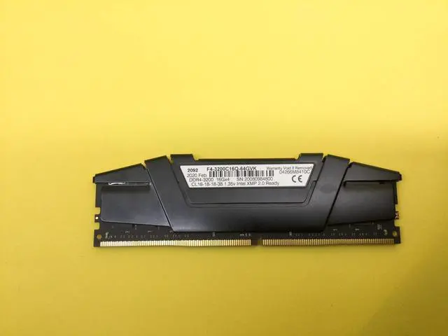 Main image of G.SKILL Ripjaws V Series 16GB DDR4 3200MHz Desktop Memory F4-3200C16Q-64GVK