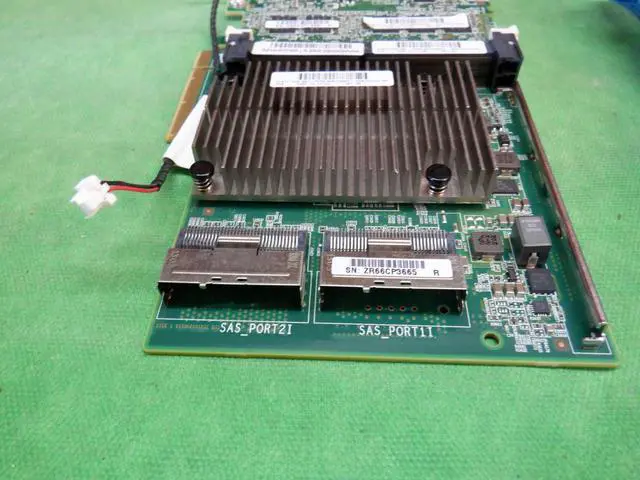 Alt view image 2 of 4 - (NOT FOR HOME PC!) HP Smart Array P840 12G SAS Controller 2-Port 726897-B21 W/Cables+4G 726899-001
