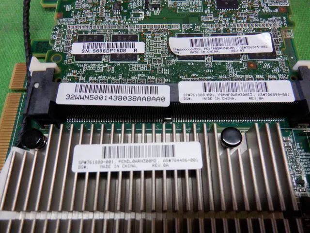 Alt view image 3 of 4 - (NOT FOR HOME PC!) HP Smart Array P840 12G SAS Controller 2-Port 726897-B21 W/Cables+4G 726899-001
