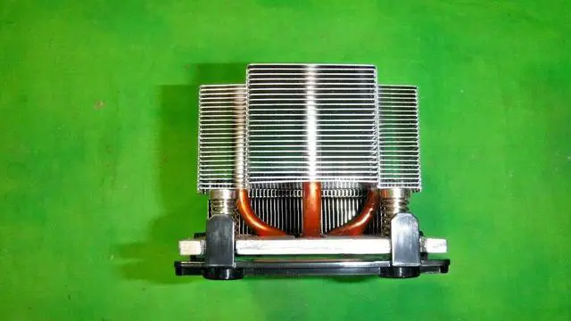 Alt view image 3 of 7 - HP DL380 G9 Heatsink 747607-001 759521-001 790105-001 747907-001 LOT OF 2