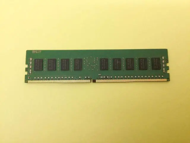 Alt view image 2 of 3 - M393A1G43DB0-CPB SAMSUNG 8GB (1X8GB) 2RX8 PC4-2133P DDR4 SERVER MEMORY