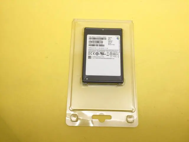 Alt view image 4 of 5 - (NOT FOR HOME PC!) Samsung PM1643 7.68TB SAS 12Gb/s 2.5" Internal Enterprise SSD MZ-ILT7T60