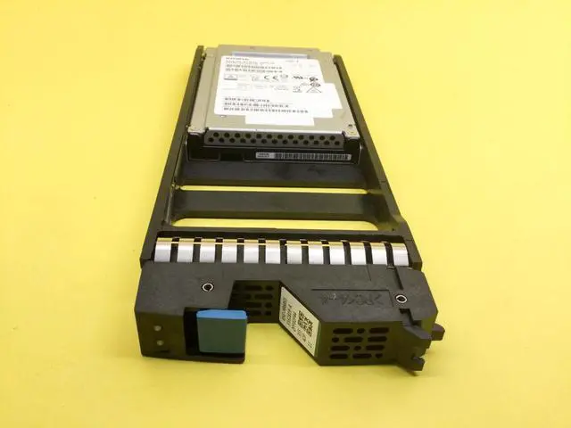 Alt view image 2 of 3 - (NOT FOR HOME PC!) KPM51VUG960G KIOXIA PM5-V Series 960GB SAS 12Gb/s 2.5" SSD w/B5G-M960SS Tray