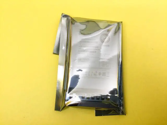 Alt view image 3 of 3 - 6NFDV Dell EMC 960GB SATA 6Gb/s Read Intensive 2.5in SSD HFS960G3H2X069N