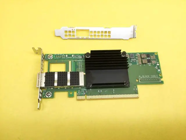 Alt view image 2 of 3 - DELL Mellanox ConnectX-6 100Gb QSFP56 Single Port VPI HDR QSFP Adapter 7TKND