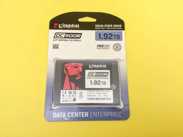 Main image of Kingston DC500R 1.92TB SATA 6Gb/s 2.5in Internal SSD SEDC500R/1920G
