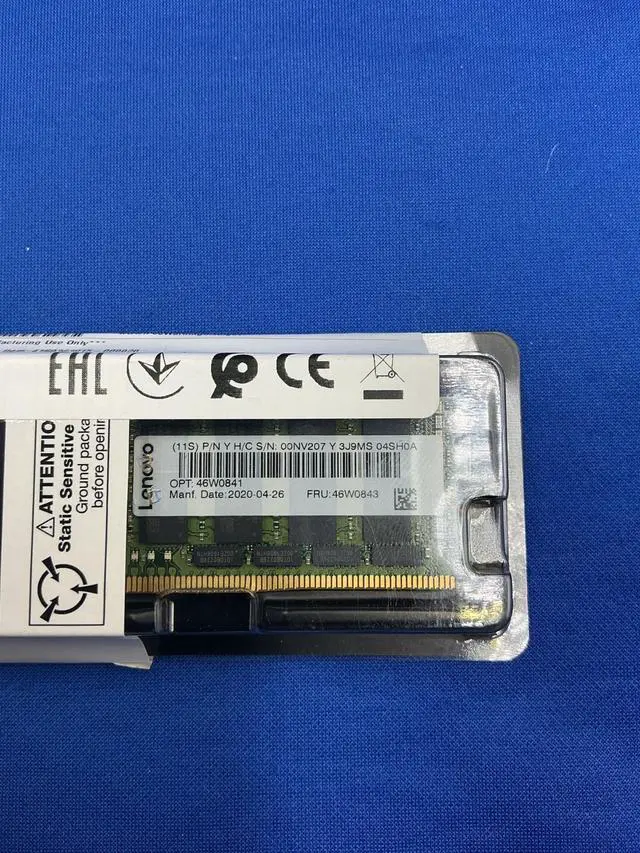 Alt view image 3 of 7 - 46W0843 Lenovo 64GB (1x64GB) 4DRX4 PC4-2666V MEMORY 00NV207 46W0841