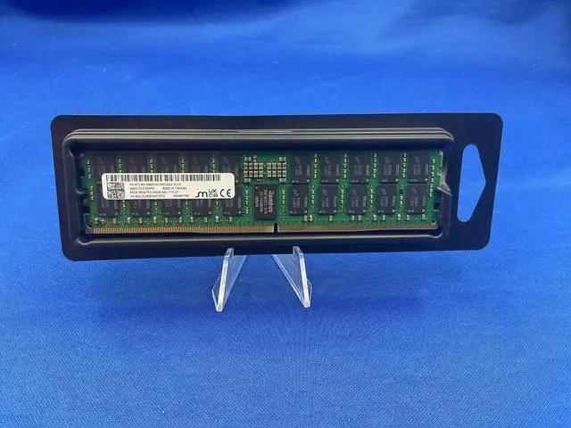 Main image of MTC40F2046S1RC56BD2002 MICRON 64GB (1X64GB) 2RX4 PC5-5600B RDIMM MEMORY