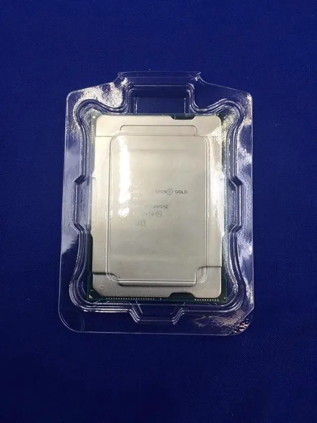 Main image of SRKXM Intel Xeon Gold 5317 12-Cores 3.00GHz 18MB 150W CPU CD8068904657302