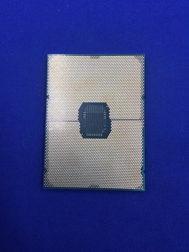 Alt view image 3 of 3 - SRKXM Intel Xeon Gold 5317 12-Cores 3.00GHz 18MB 150W CPU CD8068904657302