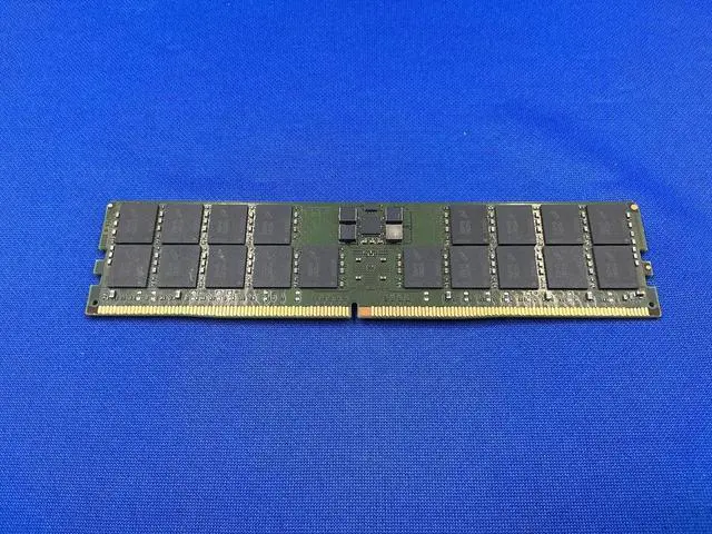 Alt view image 2 of 6 - MICRON MTC36F2046S1PC56BG1 64GB 2Rx4 PC5-5600B DDR5 EC4 RDIMM Memory