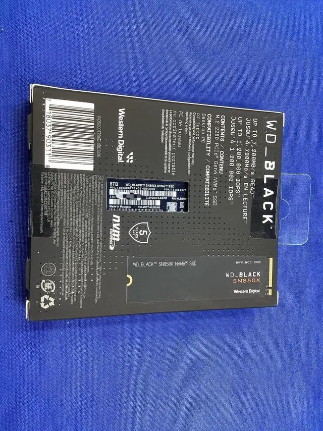 Alt view image 3 of 7 - WD BLACK SN850X 8TB NVMe PCIe Gen4 M.2 2280 Internal SSD WDS800T2X0E