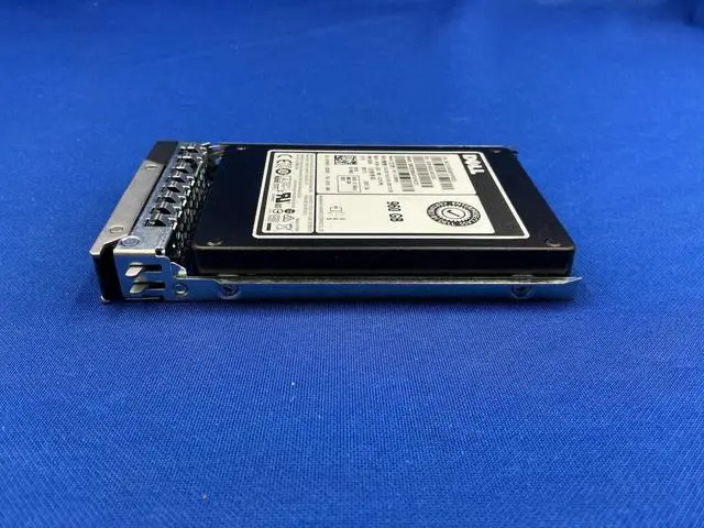 Alt view image 2 of 6 - (NOT FOR HOME PC!) 07FNRX Dell Enterprise Plus PM1633a 960GB SAS 12Gbps Read Intensive 2.5in SSD