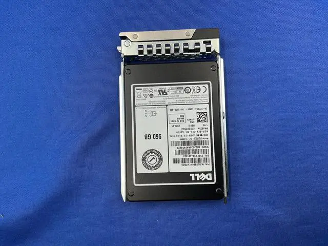 Alt view image 4 of 6 - (NOT FOR HOME PC!) 07FNRX Dell Enterprise Plus PM1633a 960GB SAS 12Gbps Read Intensive 2.5in SSD