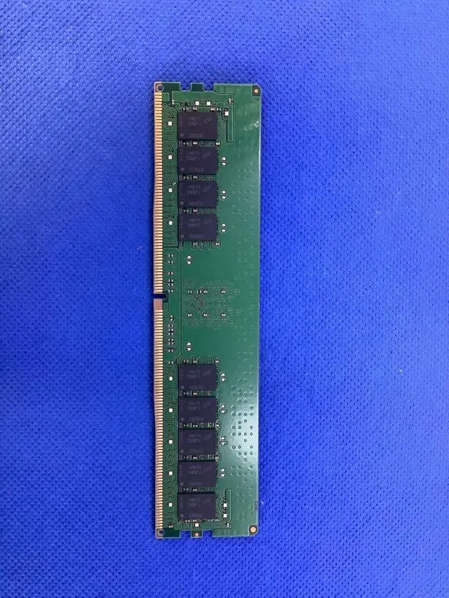 Alt view image 2 of 2 - MTA18ASF2G72PDZ-3G2R1 MICRON 16GB (1X16GB) 2RX8 DDR4-3200 RDIMM MEMORY