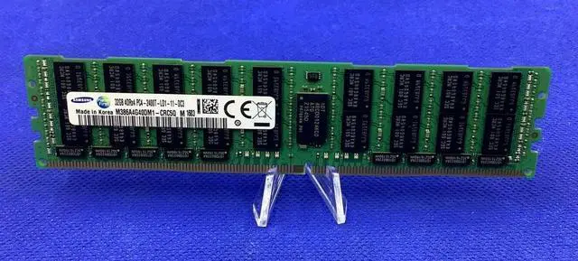 Main image of M386A4G40DM1-CRC Samsung 32GB PC4-2400T 4DRx4 DDR4-19200 Memory