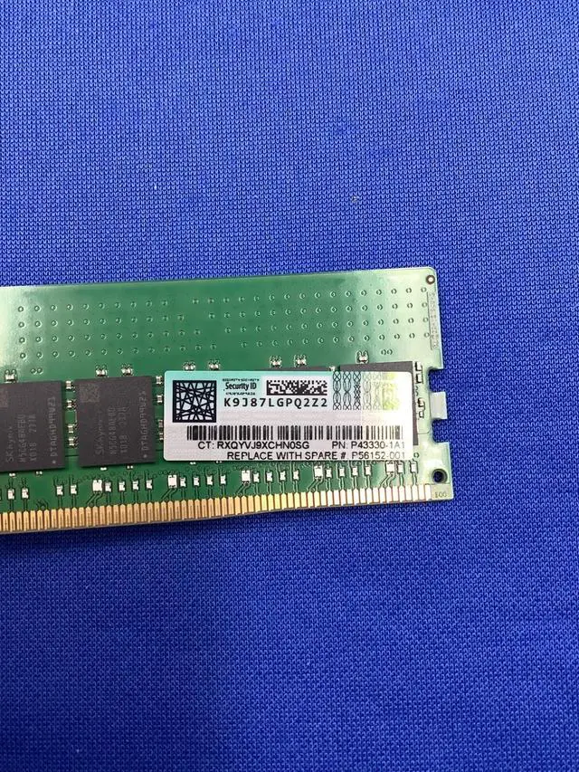 Alt view image 3 of 6 - P43330-1A1 HPE 32GB 2RX8 PC5-4800B SMART MEMORY P56152-001 P50311-B21