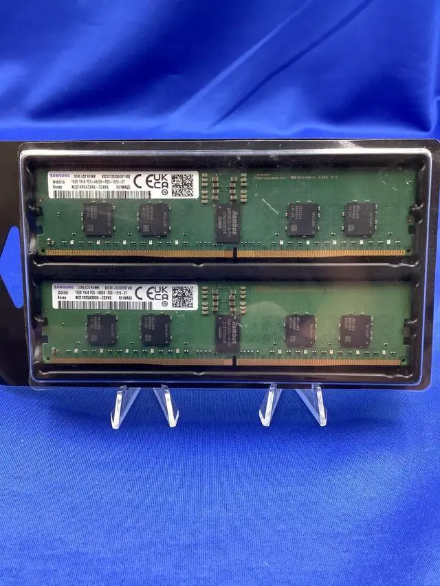 Alt view image 4 of 5 - (NOT FOR HOME PC!) M321R2GA3BB6-CQK Samsung 16GB 1Rx8 DDR5-4800B PC5-38400 ECC Reg MEMORY
