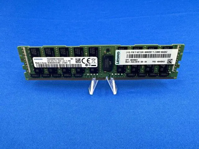 Main image of 46W0843 Lenovo 64GB (1x64GB) 4DRX4 PC4-2400T MEMORY 00NV207 46W0841