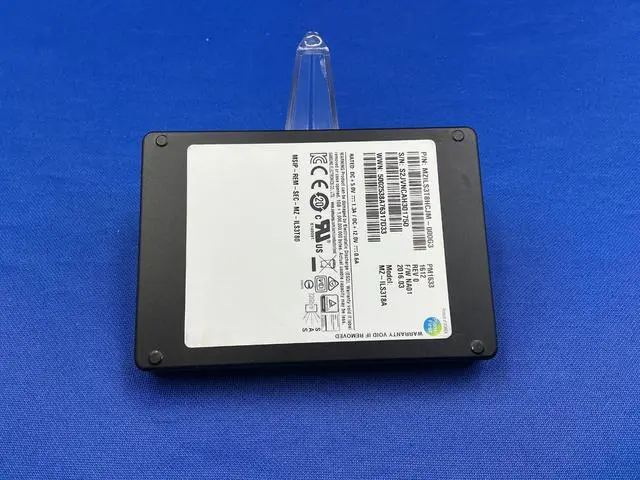 Alt view image 3 of 6 - (NOT FOR HOME PC!) MZ-ILS3T8A SAMSUNG 3.84TB SAS 12Gbps 2.5'' Read Intensive PM1633 SSD MZILS3T8HCJ