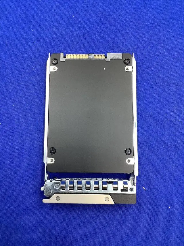 Alt view image 2 of 3 - (NOT FOR HOME PC!) CRNPH DELL 3.84TB Samsung PM1643a SAS 12GBPS RI 2.5" SSD MZ-ILT3T8C 0CRNPH