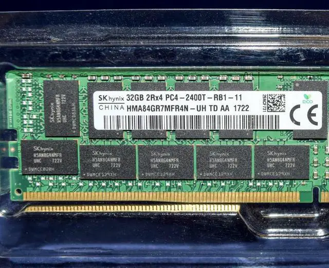 Alt view image 2 of 2 - (NOT FOR HOME PC!) HMA84GR7MFR4N-UH HYNIX 32GB 2RX4 DDR4-2400 PC4-19200T DDR4 ECC RDIMM